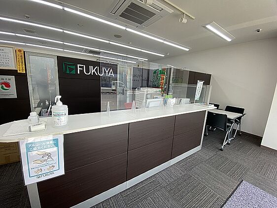 店舗内観