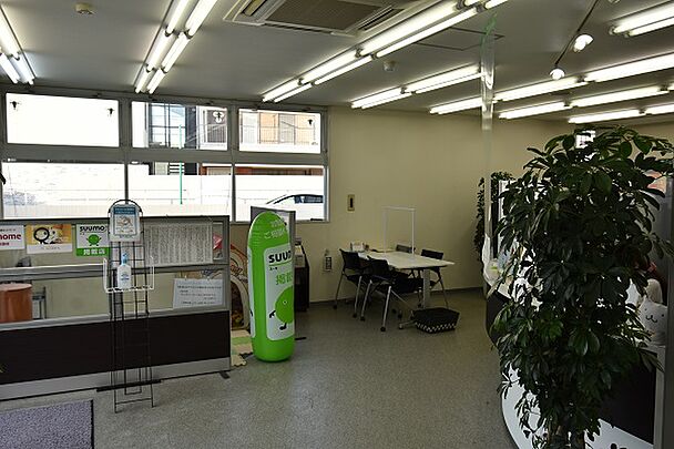 店舗内観