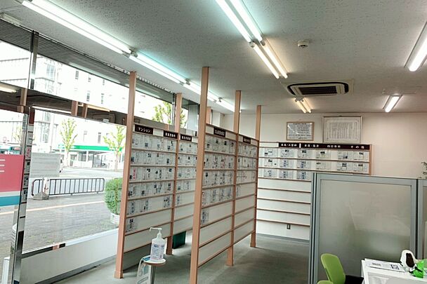 店舗内観