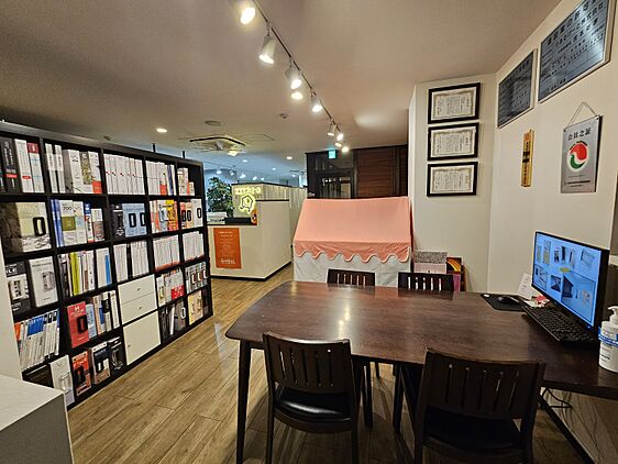 店舗内観