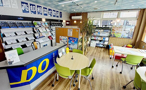 店舗内観