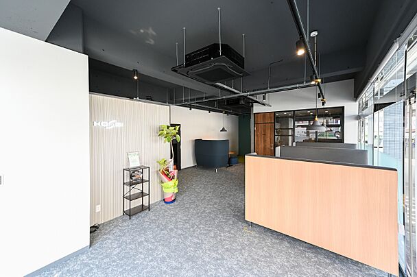 店舗内観