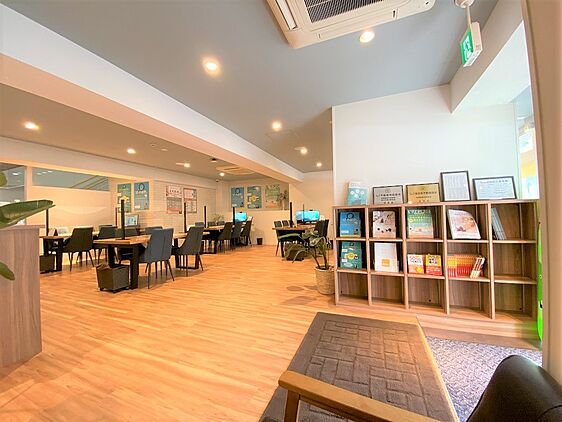 店舗内観