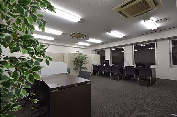 店舗内観