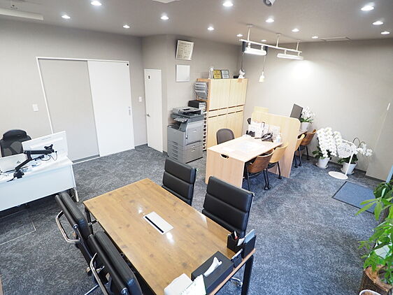店舗内観