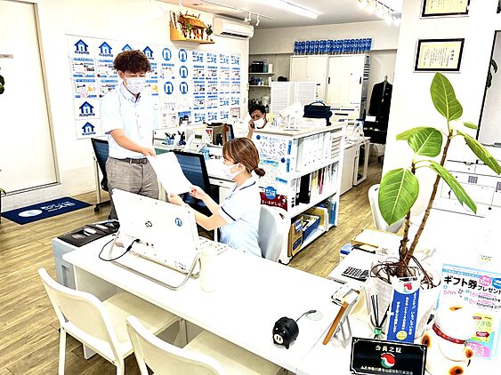 店舗内観