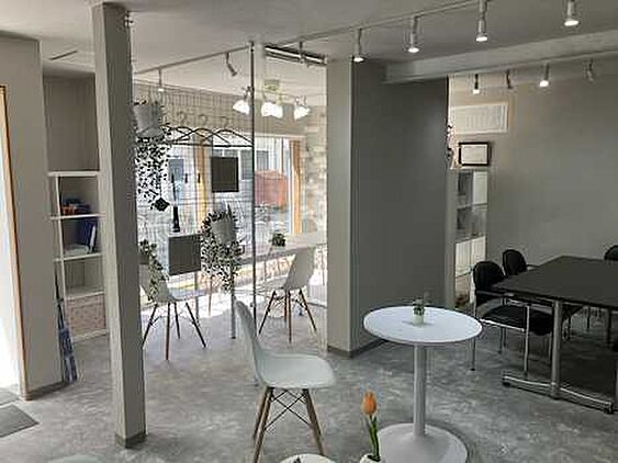 店舗内観