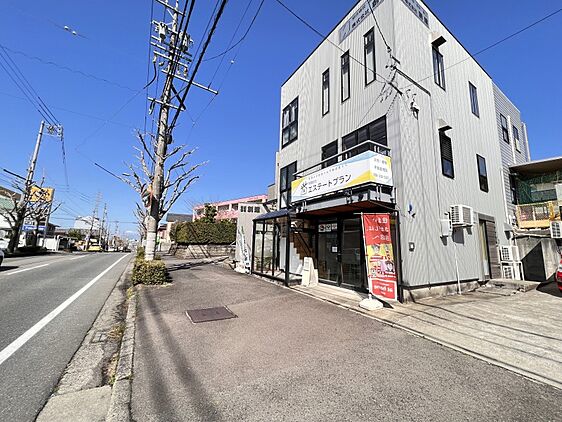 店舗外観