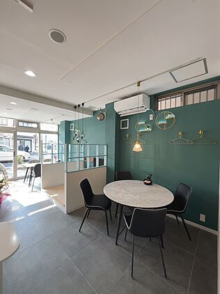 店舗内観