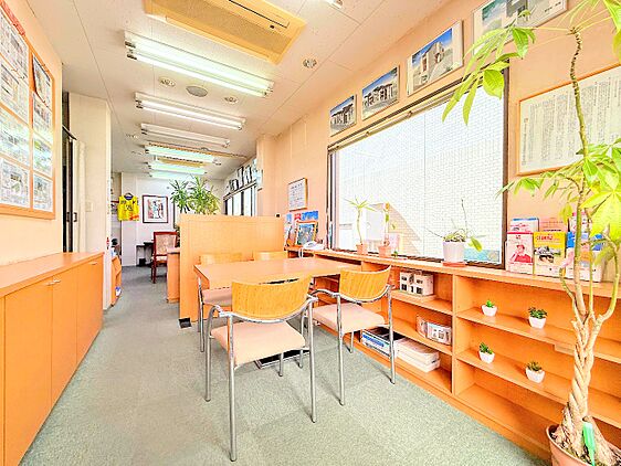 店舗内観