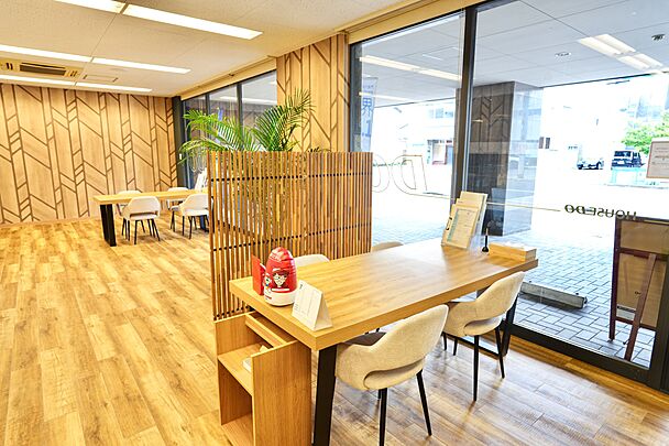 店舗内観