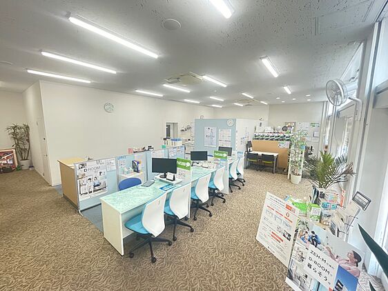 店舗内観