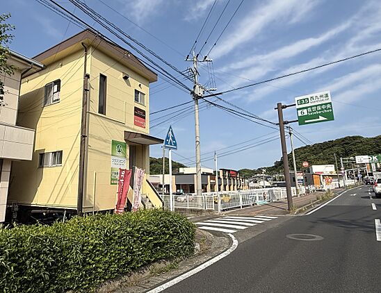 プラスリビング