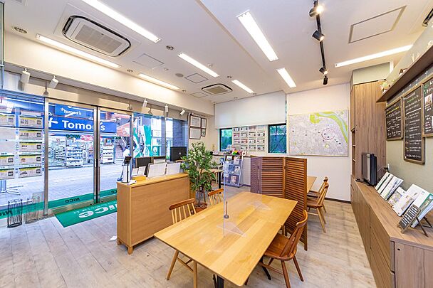 店舗内観